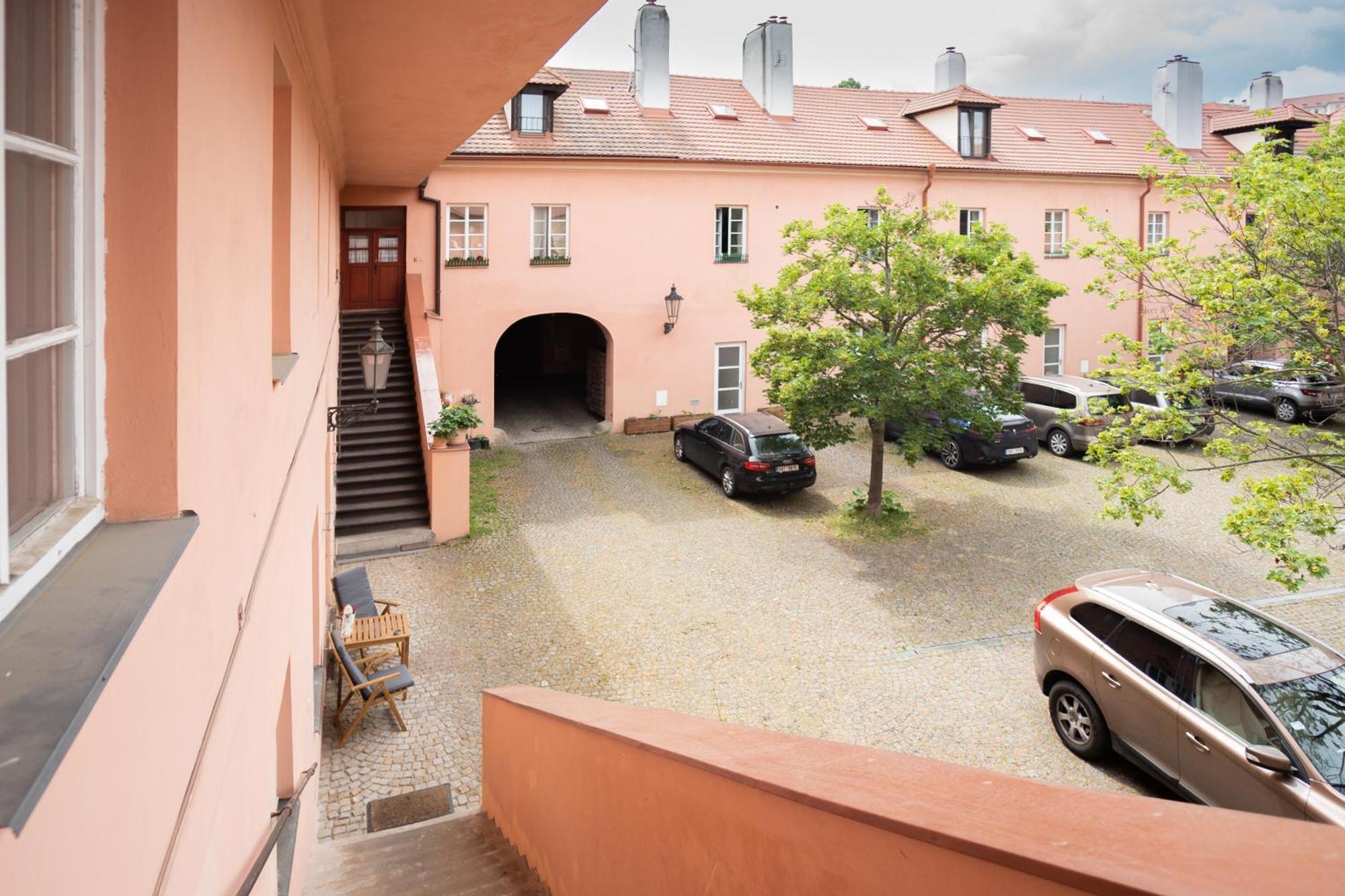 River View Apartment Prag Exterior foto