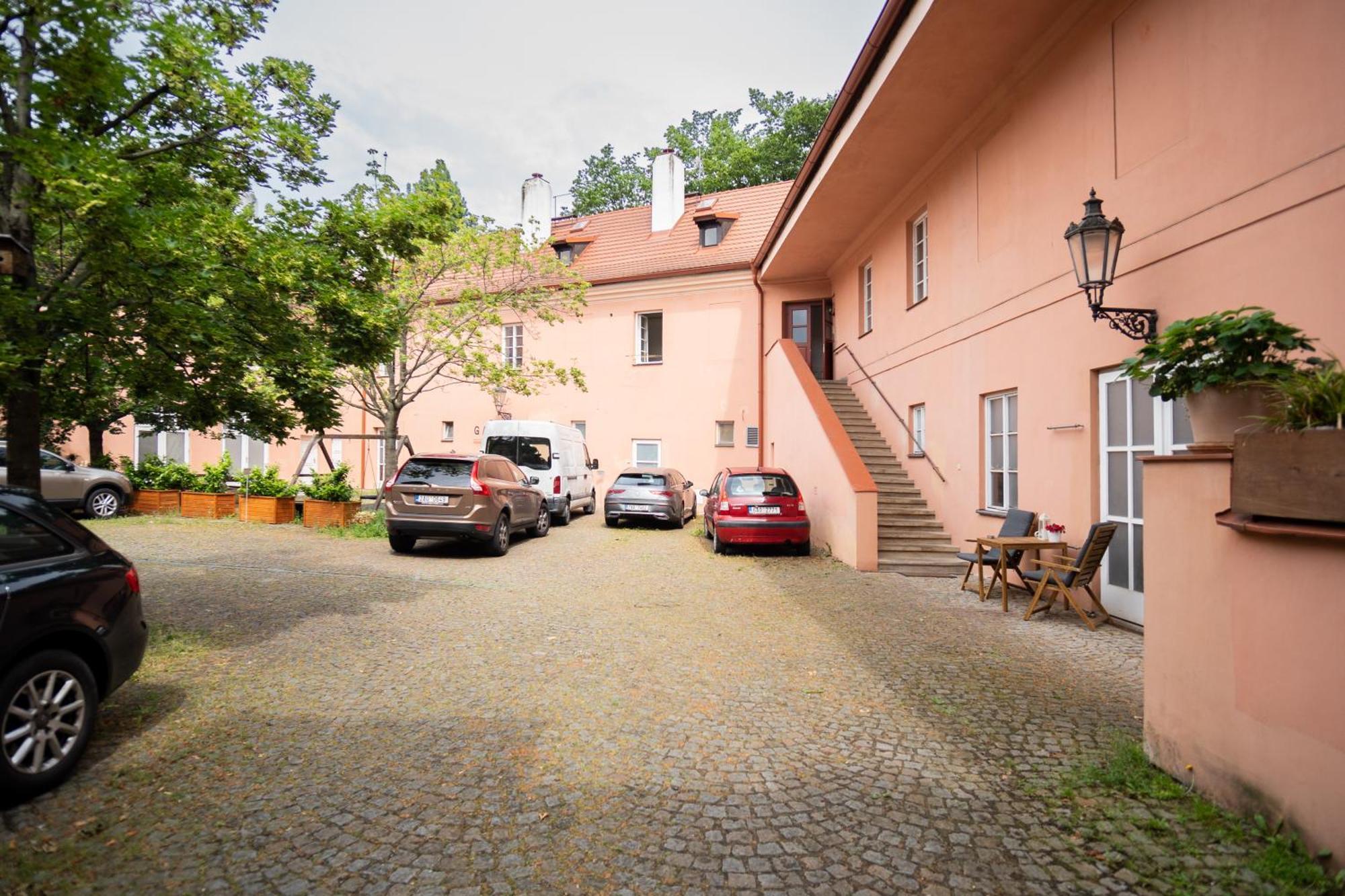 River View Apartment Prag Exterior foto